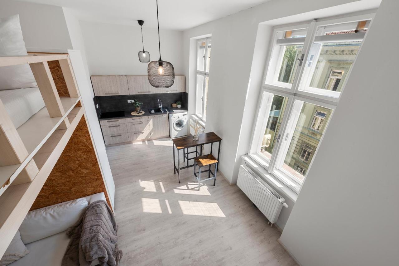 Residence Stefanikova Rose Brno Exterior photo